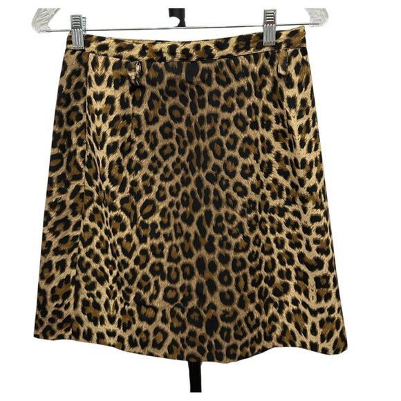 Leopard Print Mini Wrap Skirt With Button Detail Size Small - Picture 2 of 8